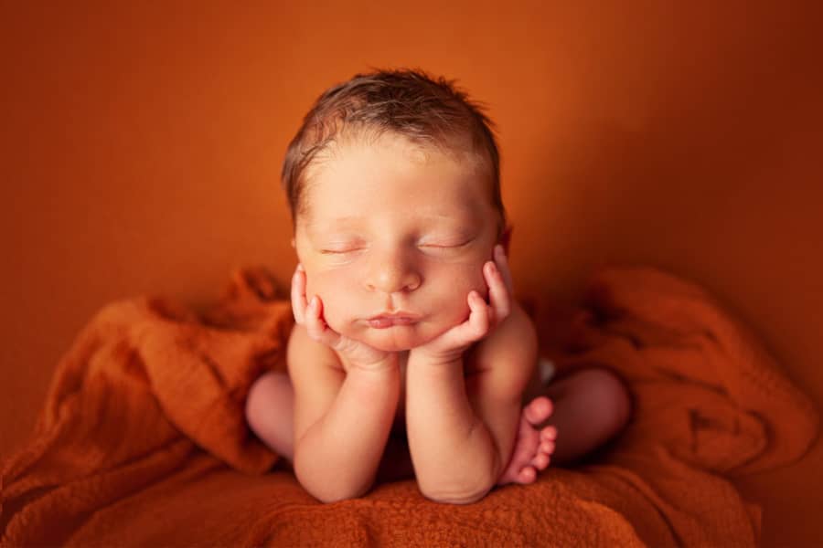 Foto newborn fotografie in de studio